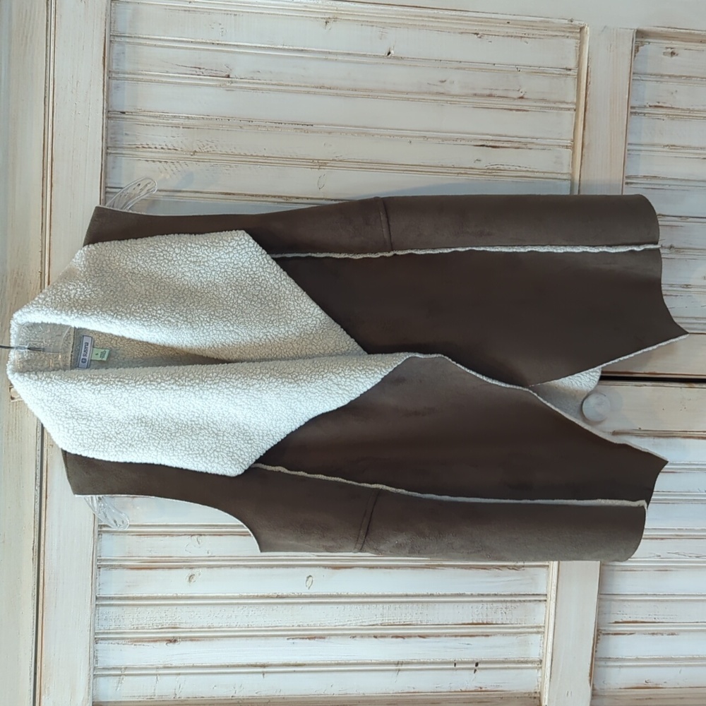 Chocolate Brown,faux fur and Sherpa lined vest. Susina. Small
